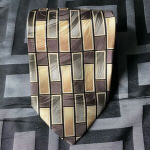Bergamo NewYork extra long , pure silk , creame, brown, olive colored Neck Tie.